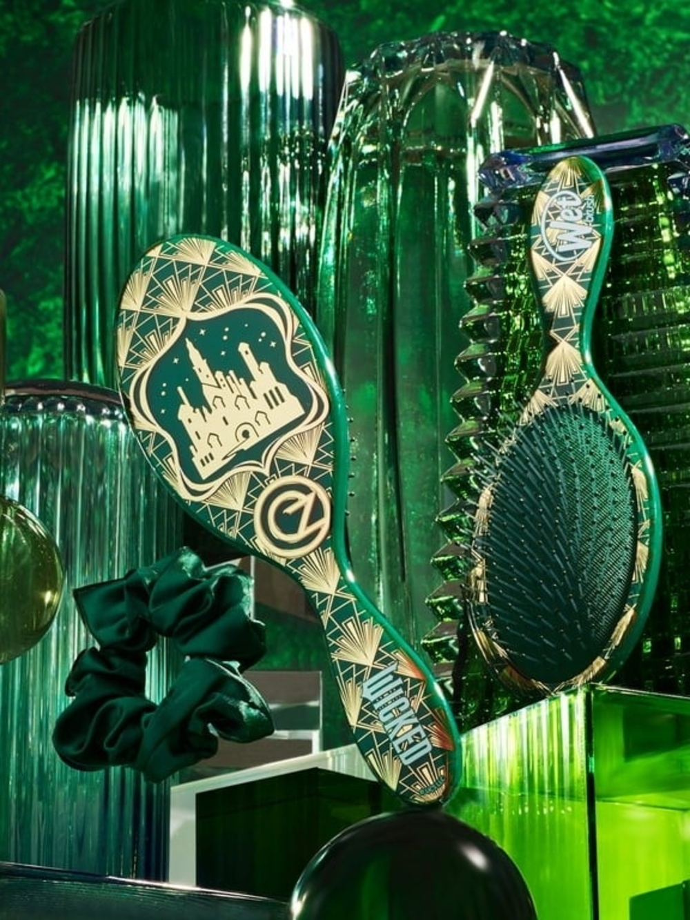 Wicked Totally Ozmopolitan Wet Brush& Satin Scrunchie Limited Edition Set - Picture 6 of 6